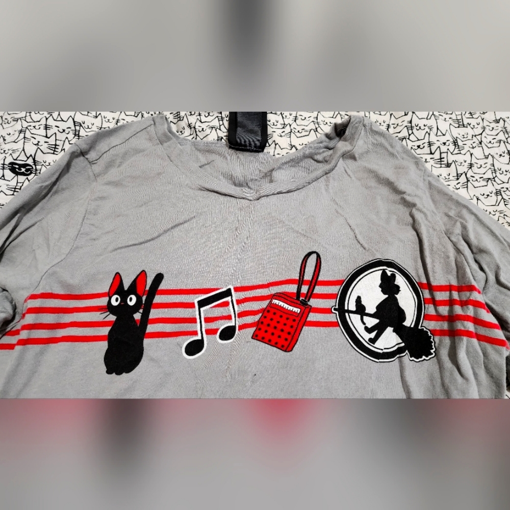 Kiki's Delivery Service Long Sleeve Tee. Large. Grey. Cotton/Rayon blend.